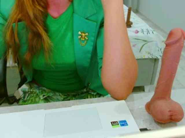 JuicyGloss webcam