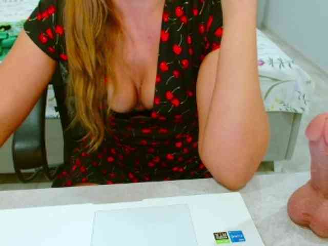 JuicyGloss webcam