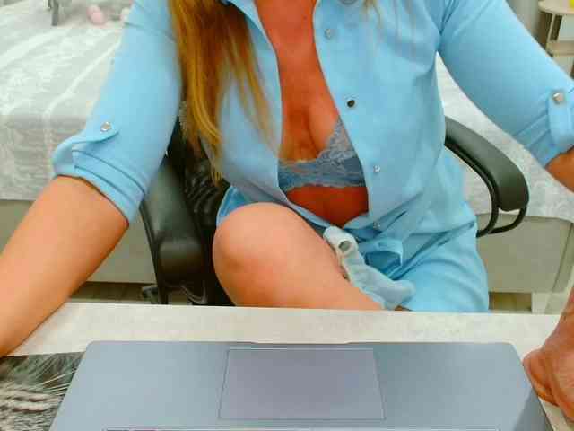 JuicyGloss JuicyGloss