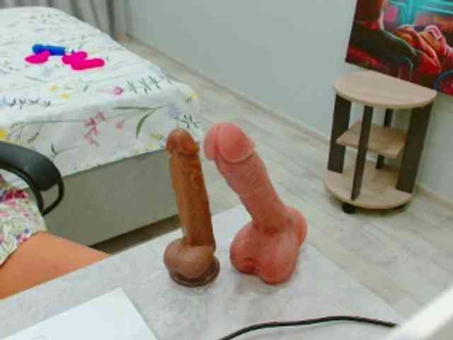 JuicyGloss webcam
