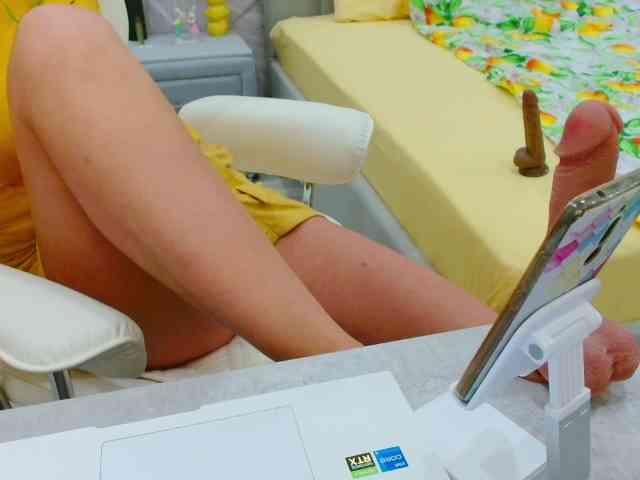 JuicyGloss