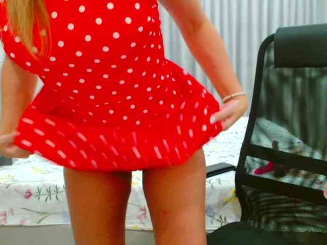 JuicyGloss webcam
