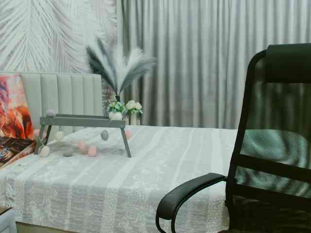 JuicyGloss webcam