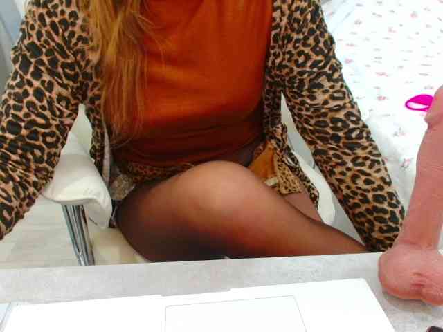 JuicyGloss webcam