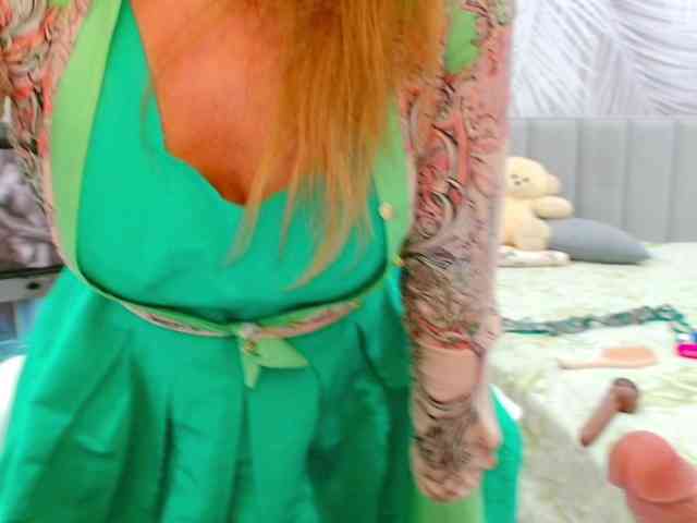 JuicyGloss webcam