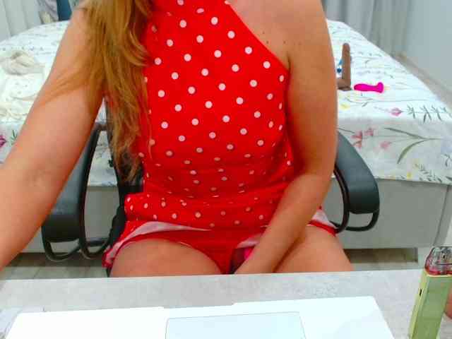 JuicyGloss webcam