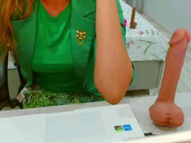 JuicyGloss webcam