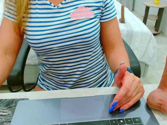 JuicyGloss