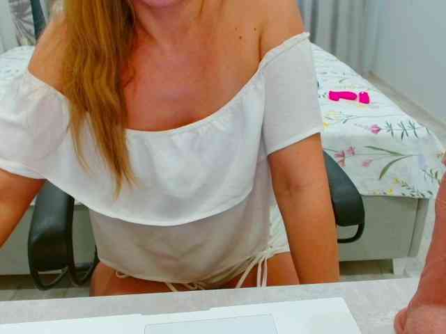 JuicyGloss