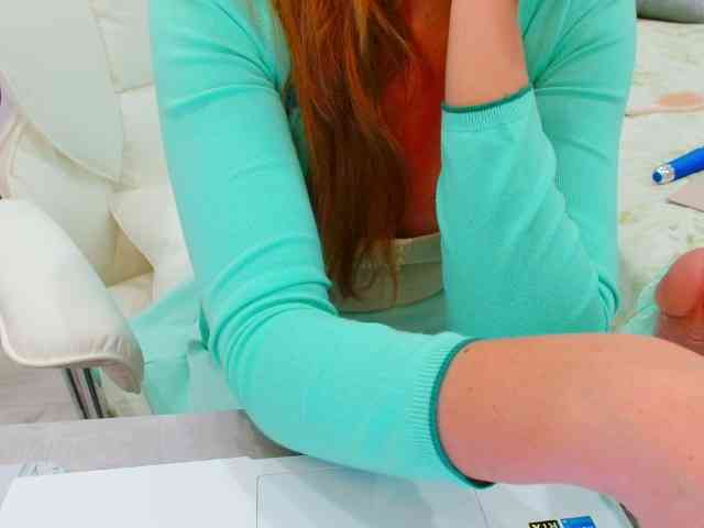 JuicyGloss webcam