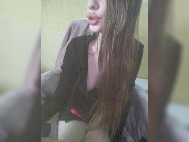 Elza_kom live cam