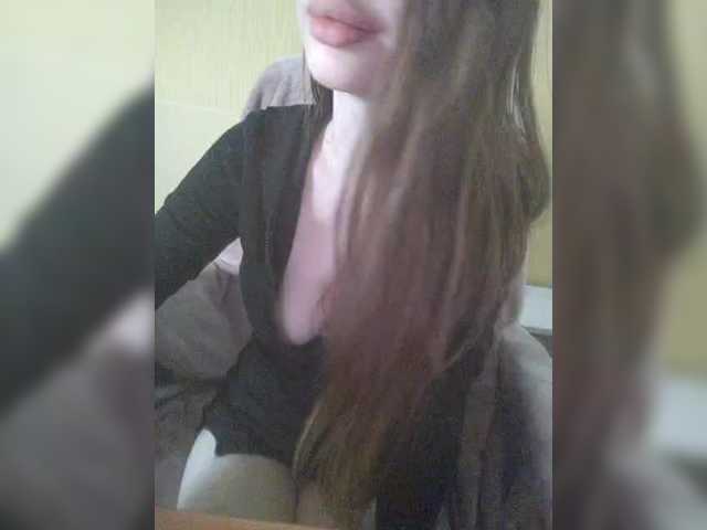 Elza_kom live cam
