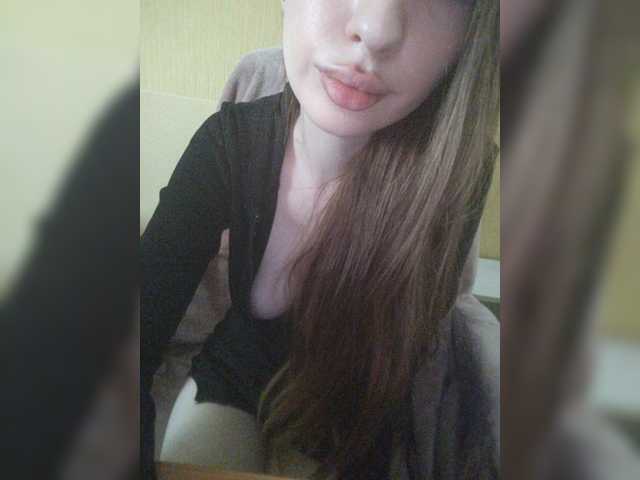 Alexi12 live cam on BongaCams