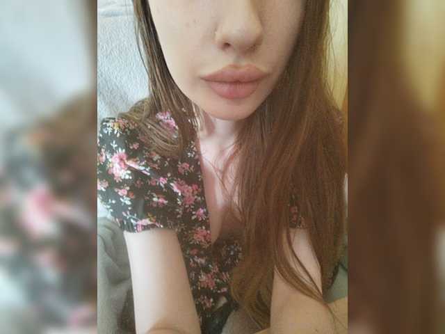 Alexi12 live cam on BongaCams