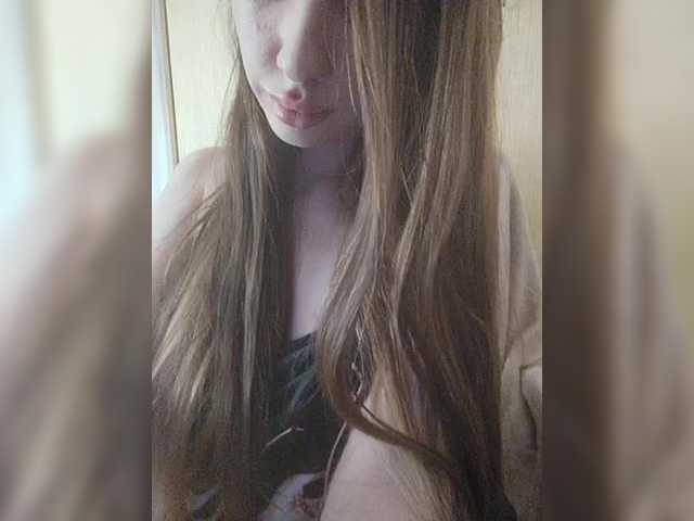 Alexi12 live cam on BongaCams