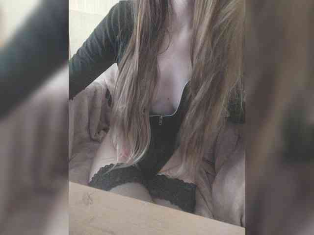 Elza_kom webcam