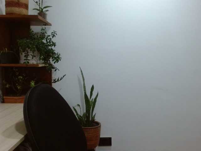 Moon--1 live cam on BongaCams