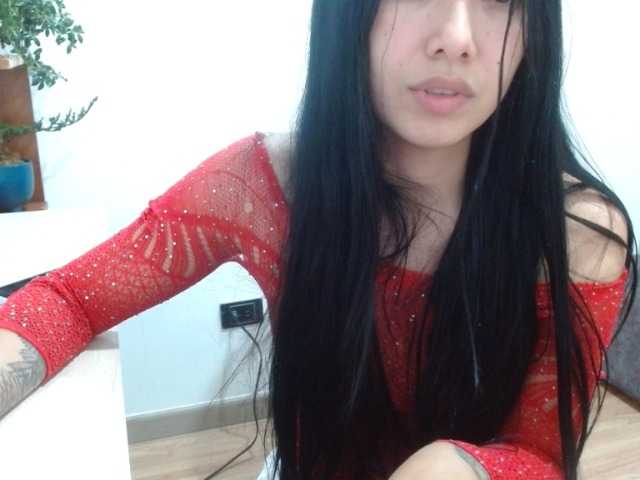 Moon--1 live cam on BongaCams