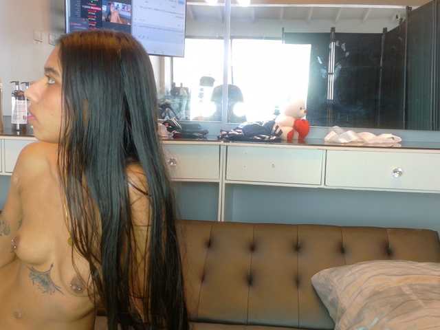farianajulie live cam on BongaCams