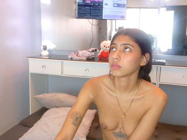 FarianaJulie live webcam show