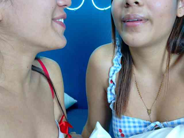 FarianaJulie webcam