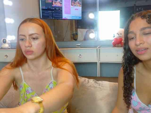 FarianaJulie webcam