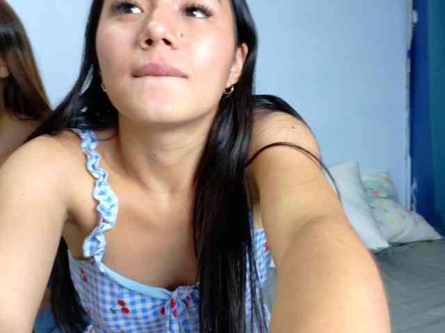 FarianaJulie webcam