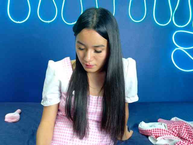 FarianaJulie webcam