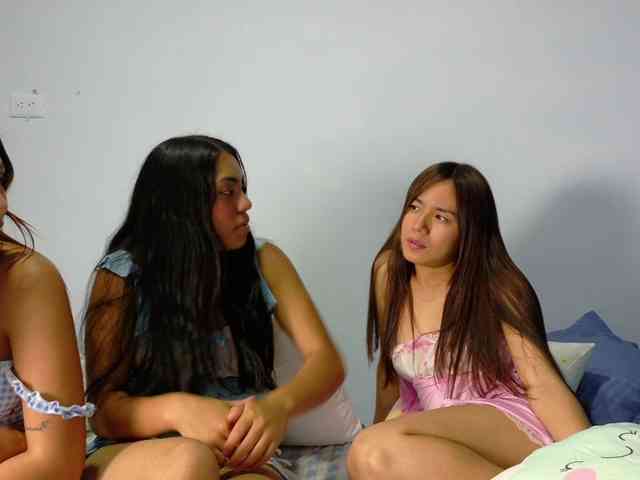 FarianaJulie webcam
