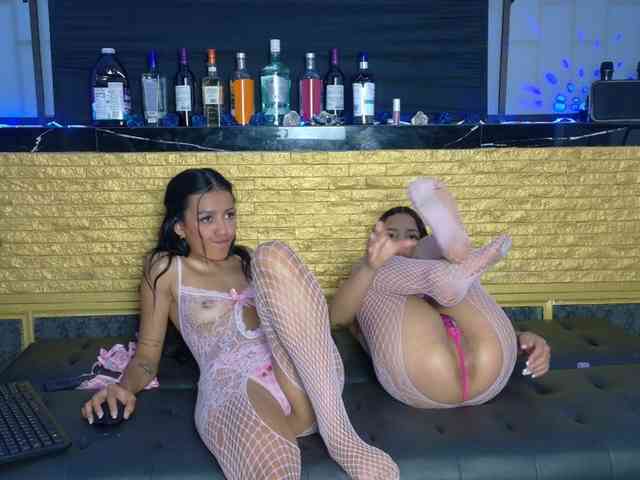 FarianaJulie webcam