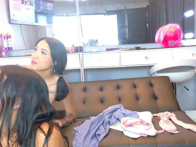 FarianaJulie webcam