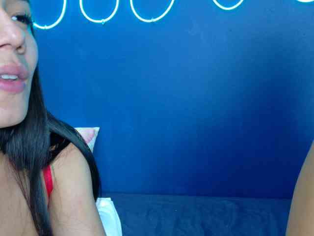 FarianaJulie webcam