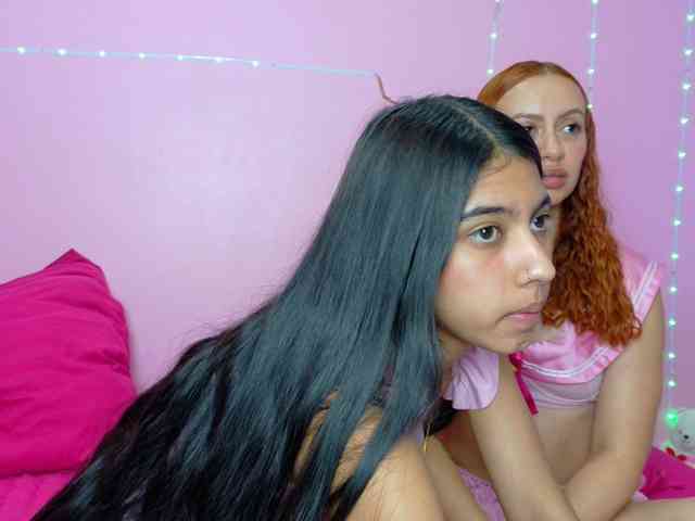 FarianaJulie webcam