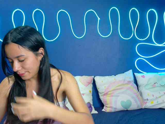 FarianaJulie webcam