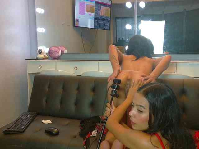 FarianaJulie webcam