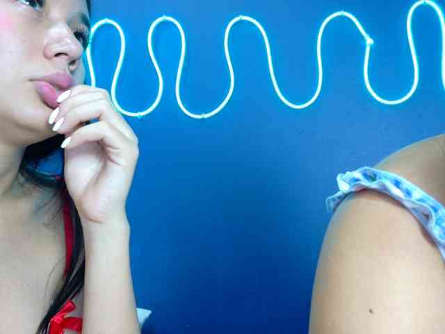 FarianaJulie webcam