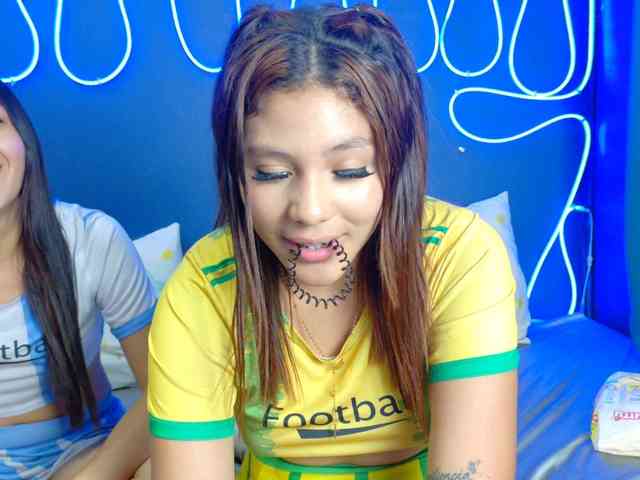 FarianaJulie webcam