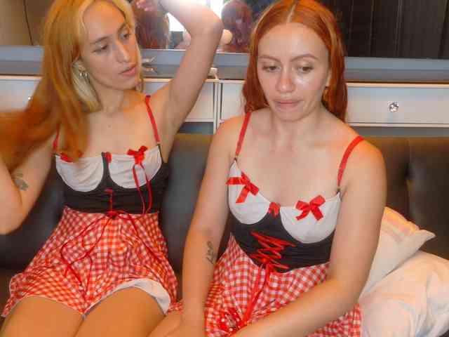FarianaJulie webcam