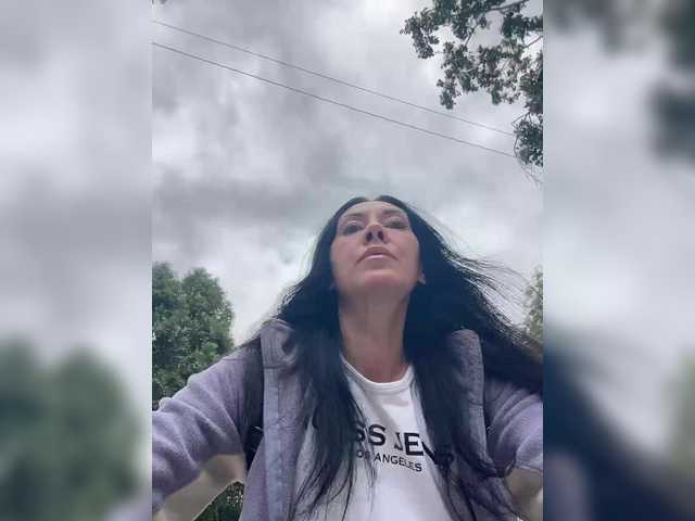 видео KarolinaMilf