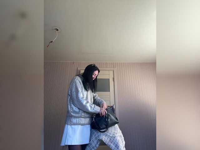 видео KarolinaMilf