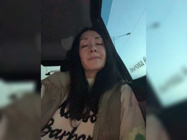 KarolinaMilf live cam on BongaCams