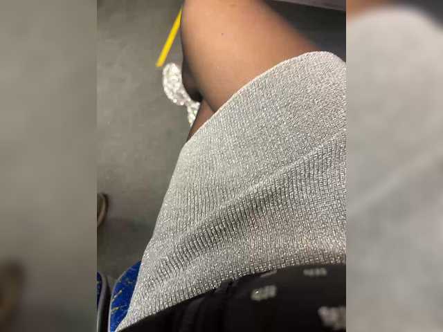 KarolinaMilf's BongaCams show and profile