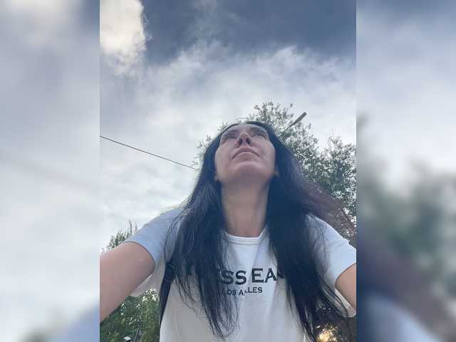 KarolinaMilf live cam on BongaCams