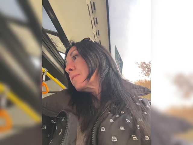 KarolinaMilf live cam on BongaCams