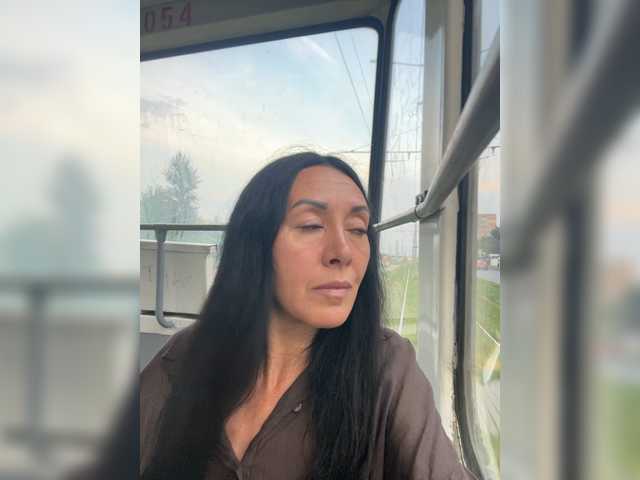 KarolinaMilf live cam on BongaCams