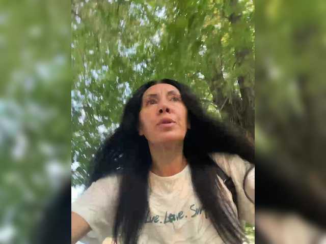 KarolinaMilf live cam on BongaCams