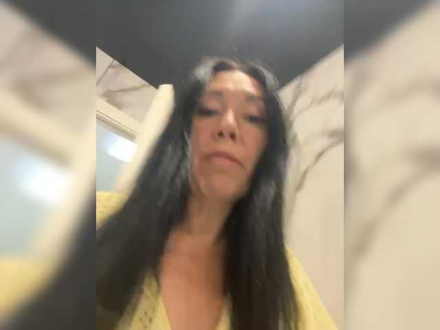 KarolinaMilf live cam on BongaCams