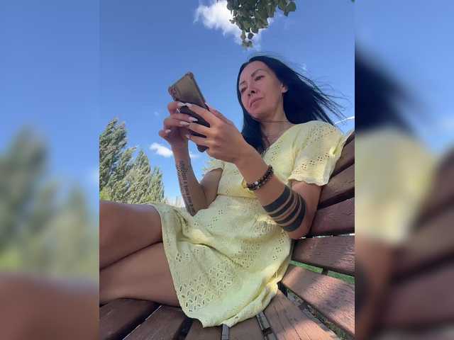TRULIULIUSHA live webcam show