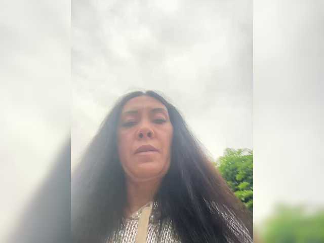 KarolinaMilf live cam on BongaCams