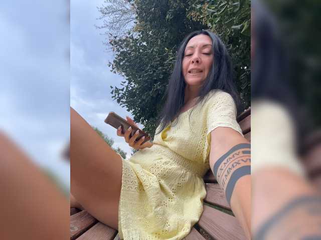 KarolinaMilf live webcam show